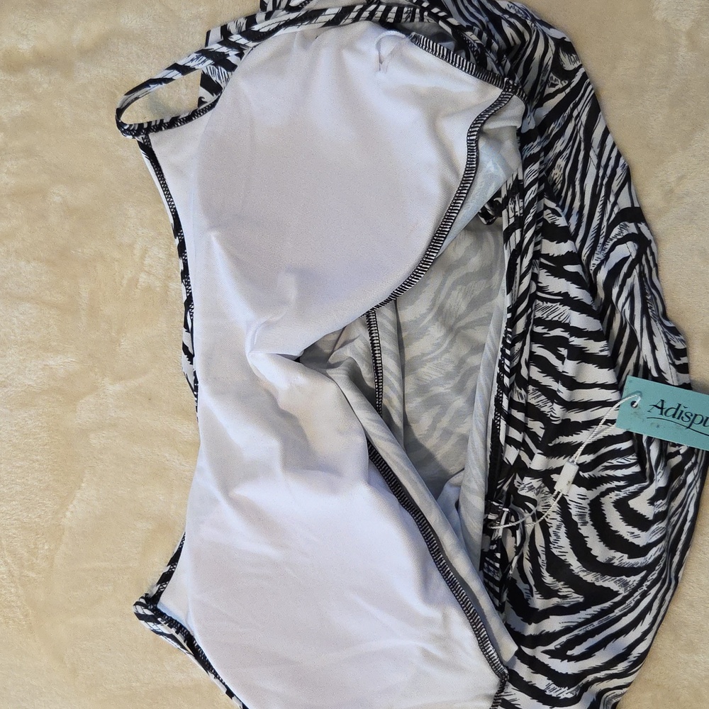 Adisputent Black & White Zebra Plus Size Tankini & Shorts 2 Piece Swimsuit - Picture 8 of 9